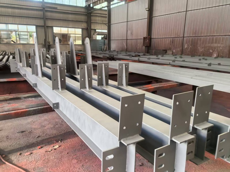 स्टील स्ट्रक्चर कॅनोपी इंस्टॉलेशन प्रोजेक्ट यशस्वीरित्या पूर्ण झाले