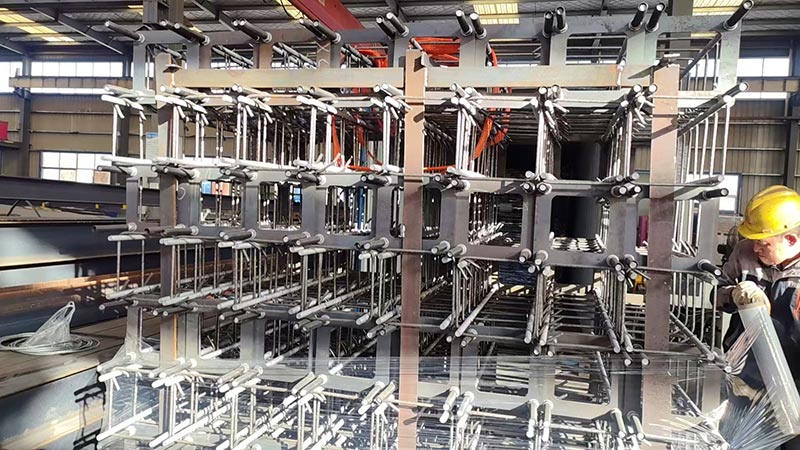 Qingdao Liweiyuan NZ चिकन फार्मसाठी उच्च-शक्तीचे अँकर बोल्ट वितरित करते