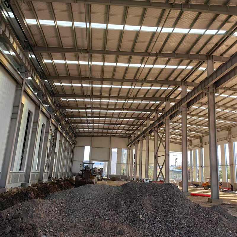 स्टील स्ट्रक्चर कारपोर्ट म्हणजे काय आणि ते पारंपारिक कारपोर्ट्सपेक्षा चांगले का आहे